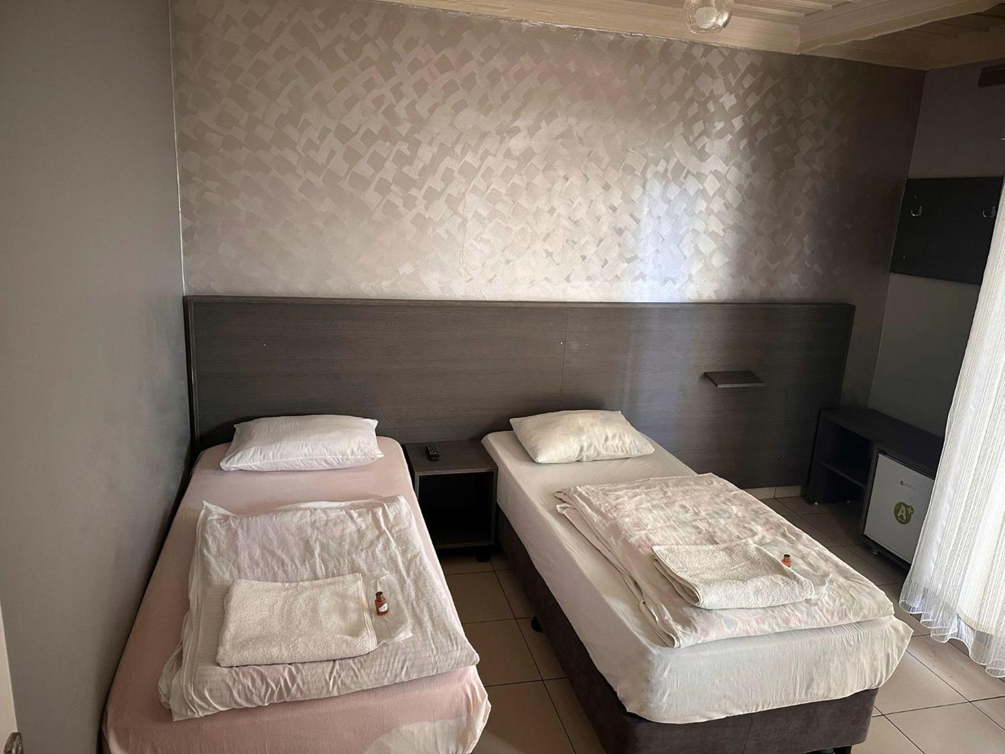 Guenes Pansiyon Edirne Bagian luar foto